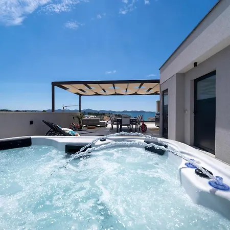 Adria Concept Boutique *