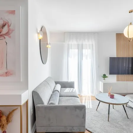 Adria Concept Boutique *