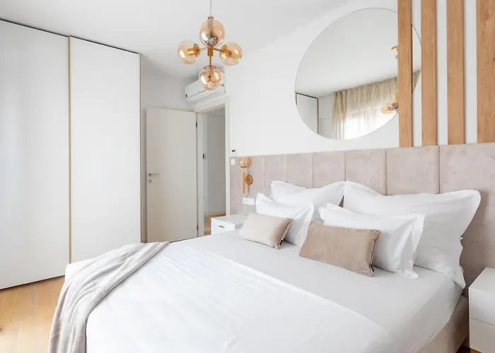 Adria Concept Boutique *