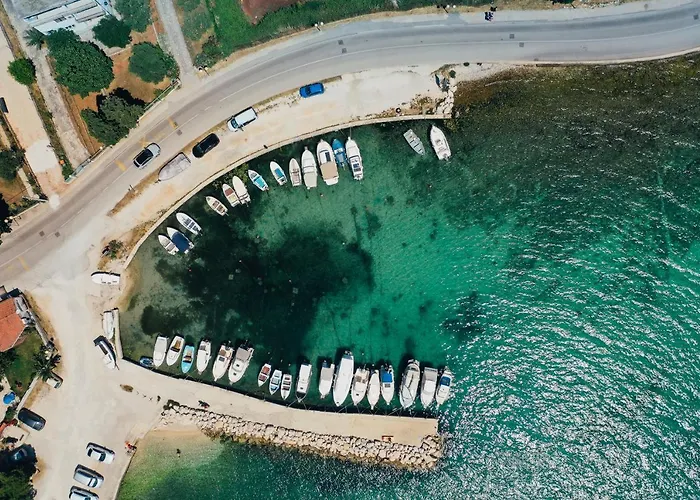 Adria Concept Boutique *